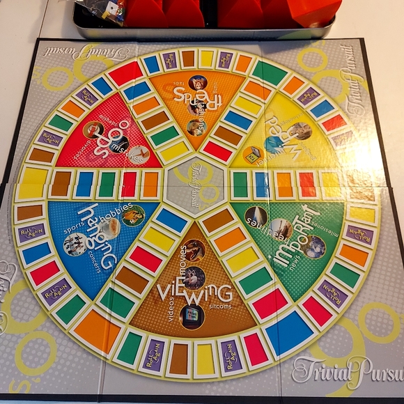 90's Trivia Persuit board game - Picture 10 of 11